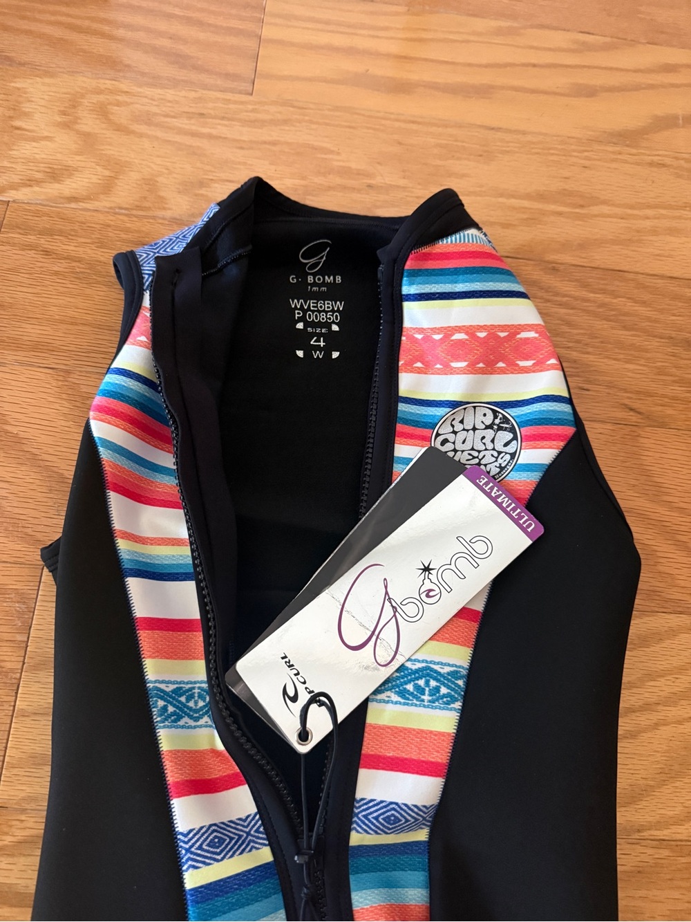 Rip Curl G-Bomb 1mm Sleeveless Neoprene Vest STRIPE - women’s size 4 - NWT - Picture 3 of 5